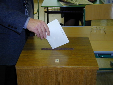 wahlurne.jpg wahlurne.jpg